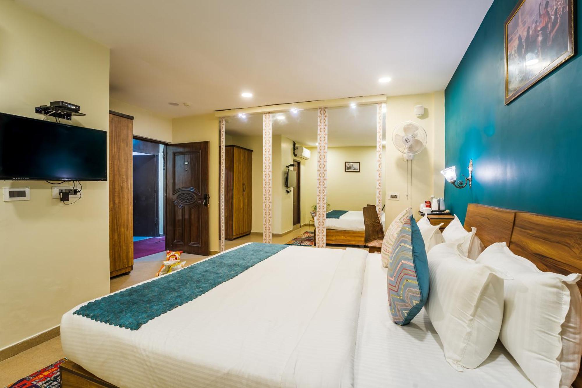 Tripli Hotels Silver Shine 바라나시 외부 사진